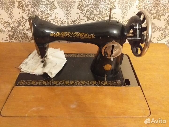 Швейная машинка пмз им. Калинина