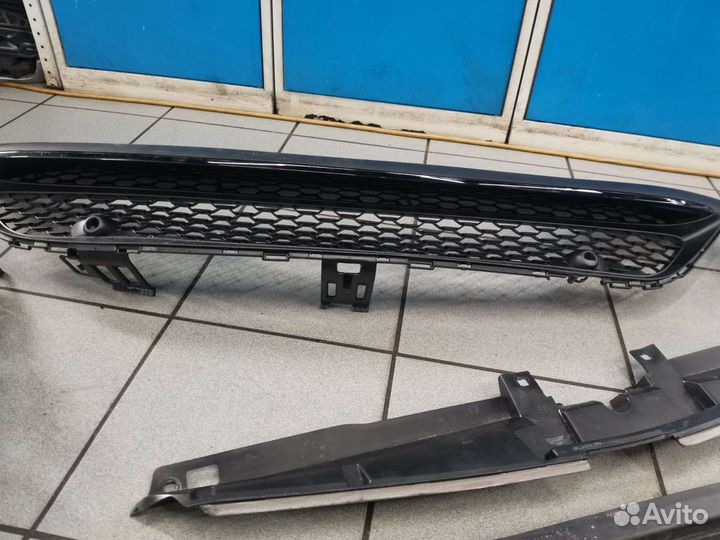 Mercedes Gls x167 6.3 amg решетка бампера накладка
