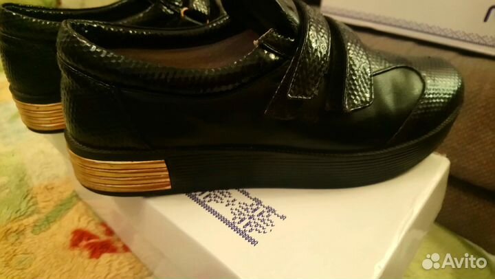 Школьная обувь