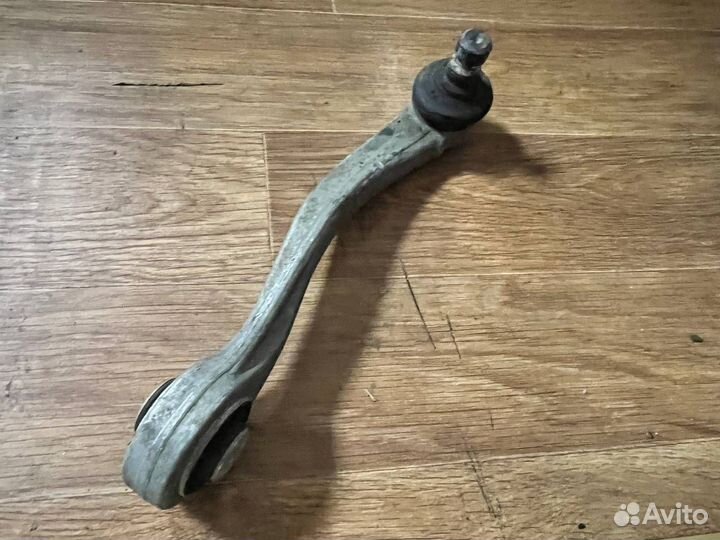 Рычаг передний правый верхний Audi A8 D4/4H 2011