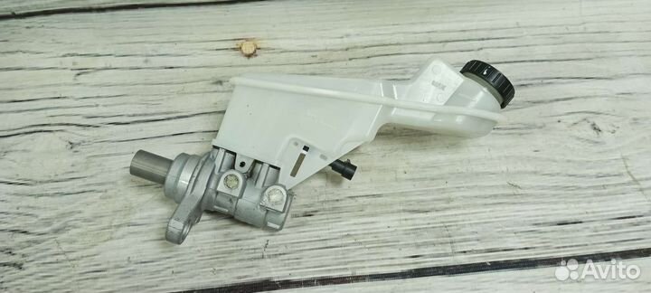 Главный тормозной цилиндр Opel Mokka