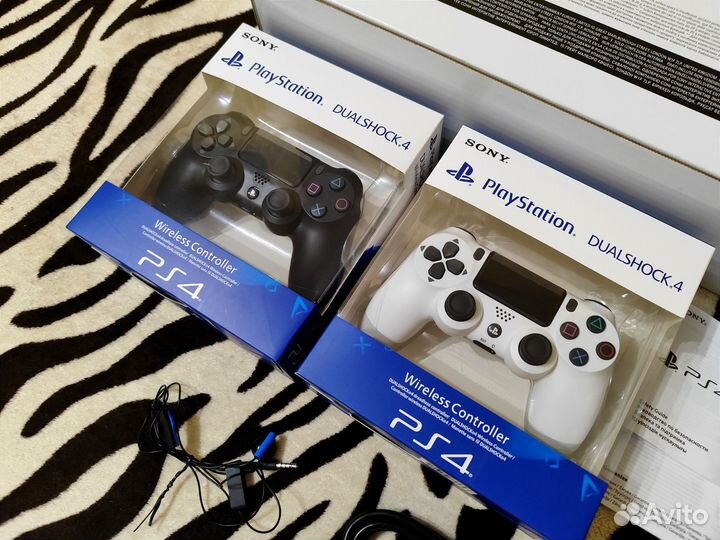 Sony PS4 Pro 1Tb + Игры