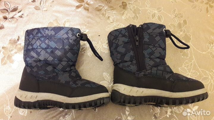 Детские зимние сапоги. 26 размер. GJ