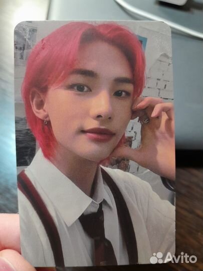 Коллекцонная k-pop карта Hyunjin из stray kids