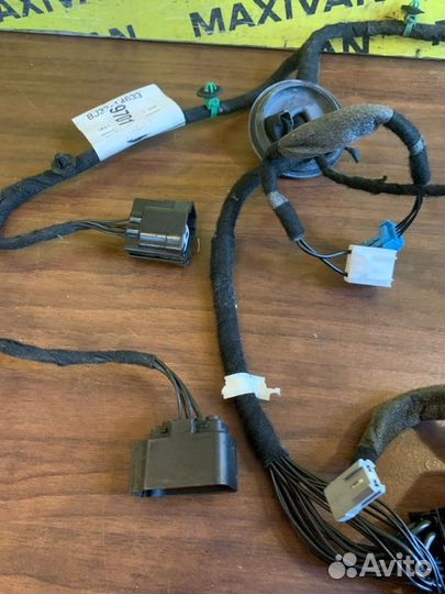 Проводка двери задняя правая Land Rover Evoque