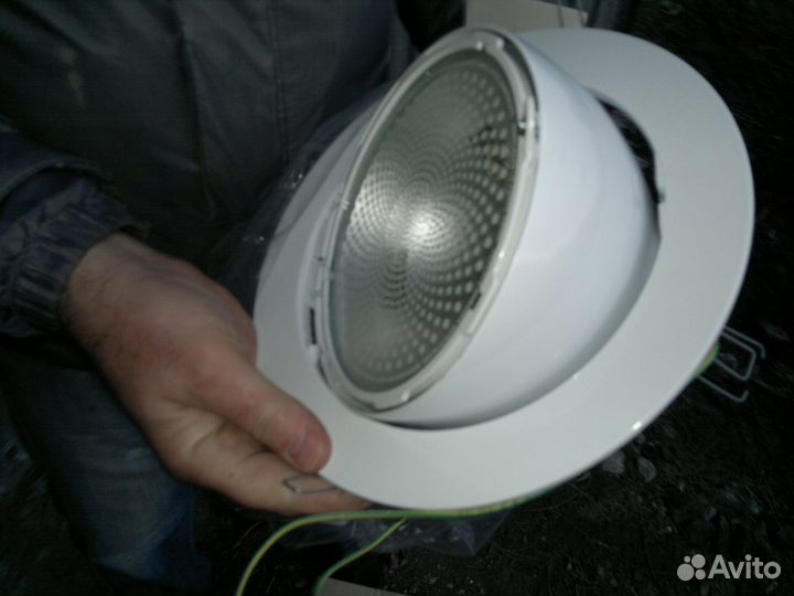 Прожектора направленные лампы фонари Future 70w