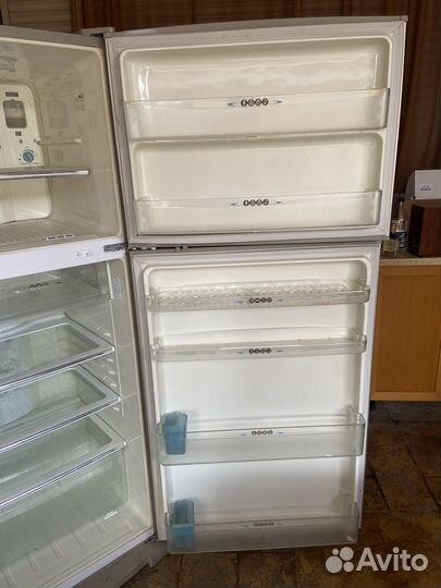 Холодильник бу sharp SJ-P64M-GL