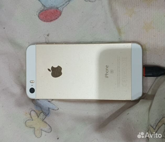 iPhone SE, 16 ГБ