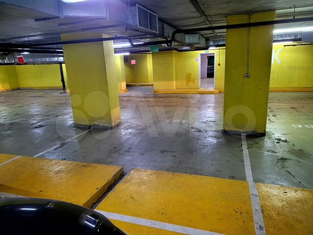 Машиноместо, 25 м²