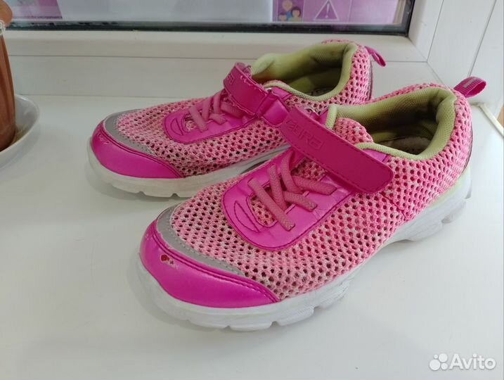 Кроссовки для девочки 34 размер