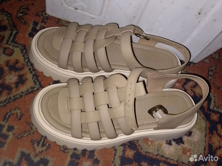 Босоножки женские 38 размер