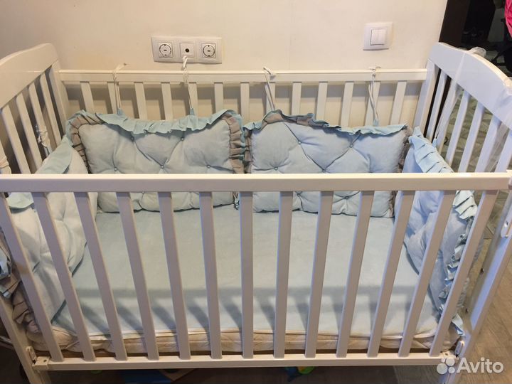 Детская кроватка, матрас, мягкие бортики