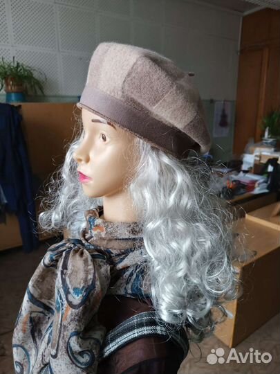 Берет женский, разные