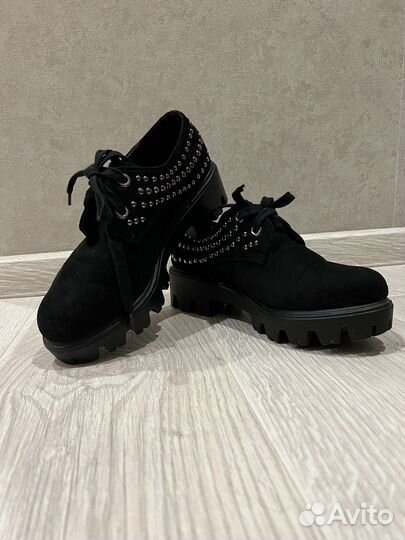Ботинки женские 38 размера