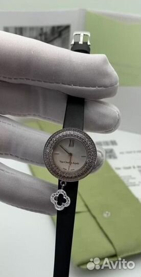 Женские часы Van Cleef