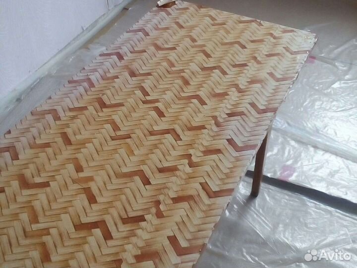 Стол журнальный