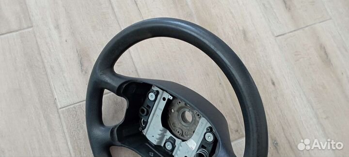 Руль Volkswagen golf