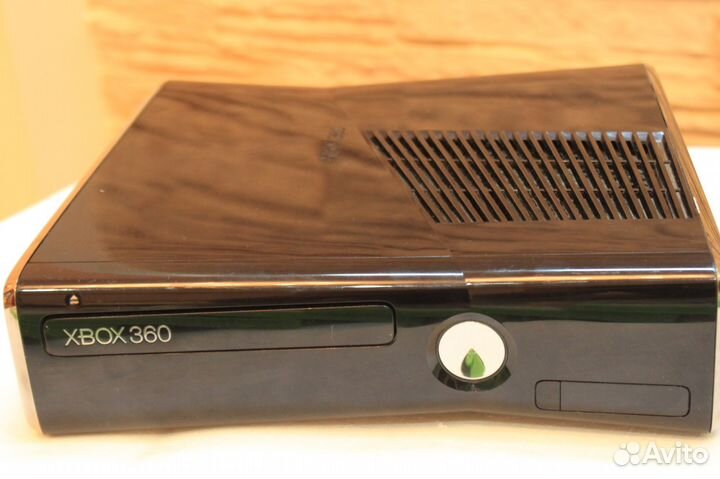 Игровая консоль Xbox 360 Microsoft 500GB+Игры