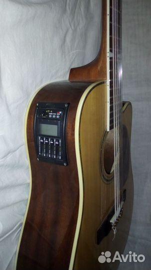 Гитары акустические,12 струнная с звукос.,и 6 стр