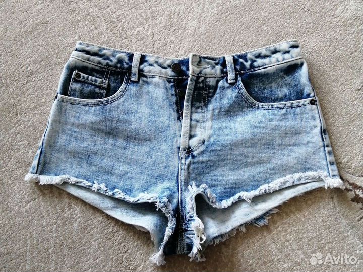 Джинсовые шорты