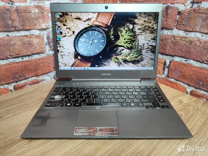 Ультрабук Toshiba i3-2367M/ RAM 10/ SSD 128