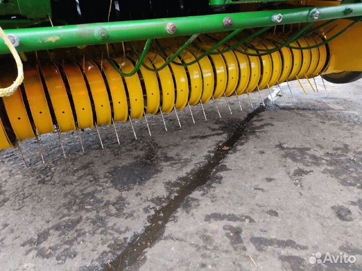 Пресс-подборщик John Deere 550, 1993