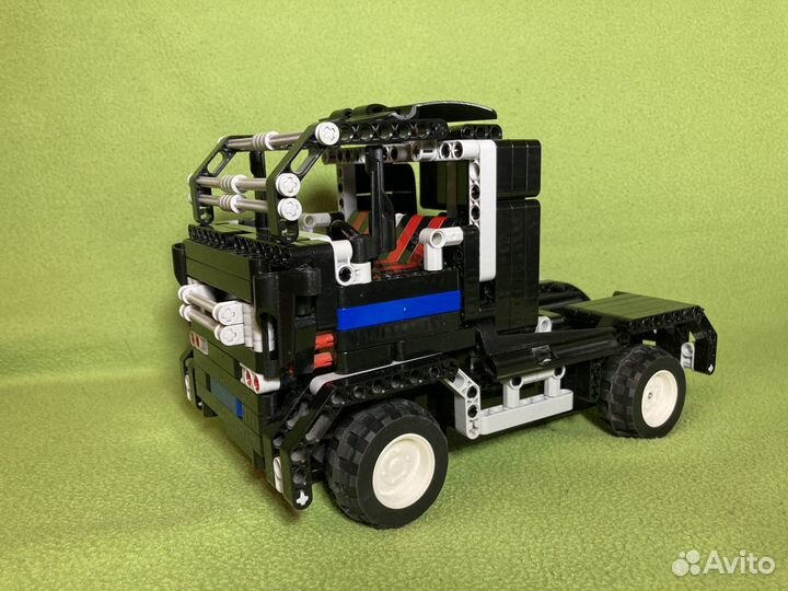 Конструктор машина на р/у 2 в 1