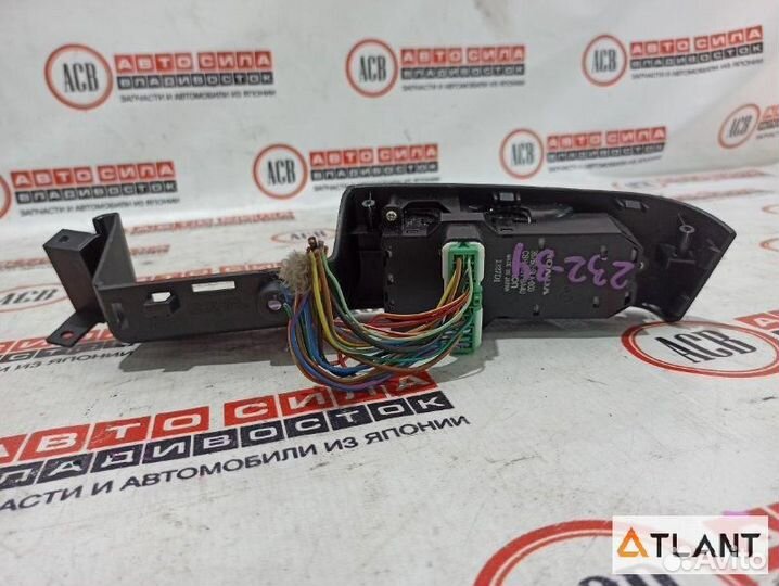 Блок упр. стеклоподьемниками передний правый honda