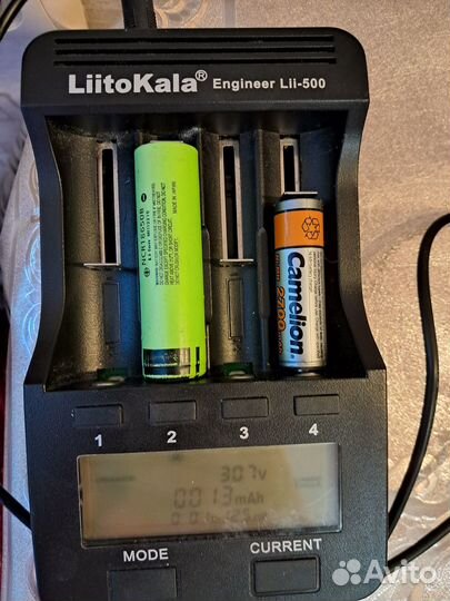 Зарядное устройство для аккамуляторных батареек