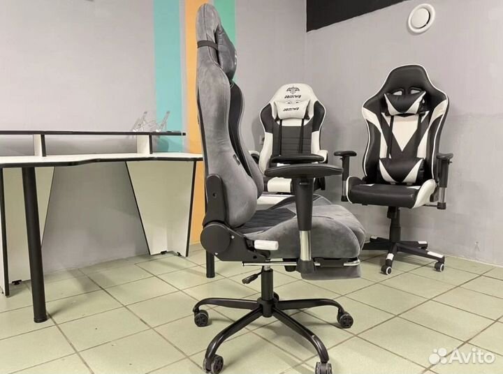 Игровое геймерское кресло компьютерное