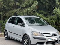 Volkswagen Golf Plus 1.6 MT, 2008, 215 000 км, с пробегом, цена 635 000 руб.