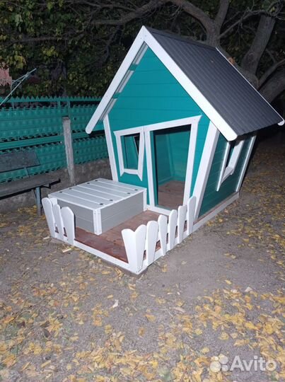 Детский игровой домик из дерева