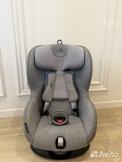 Автокресло (9-25 кг) Britax Roemer Trifix2 i-Size