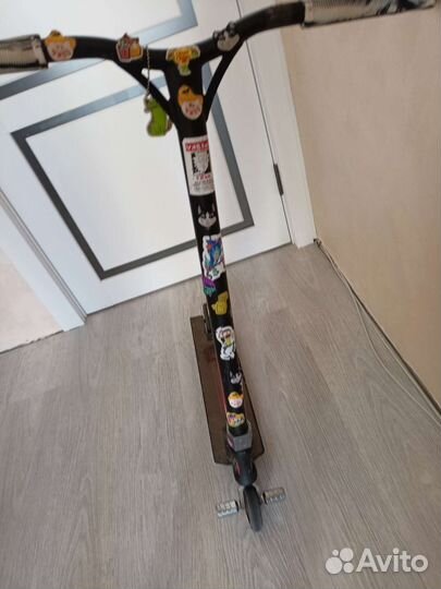 Продам трюковой самокат