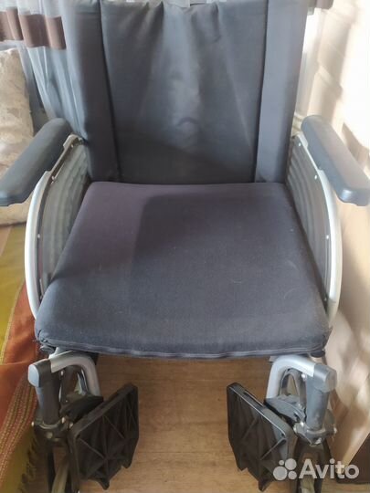 Инвалидная коляска складная бу