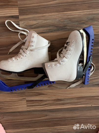 Коньки 33,37 и раздвижные 31-35