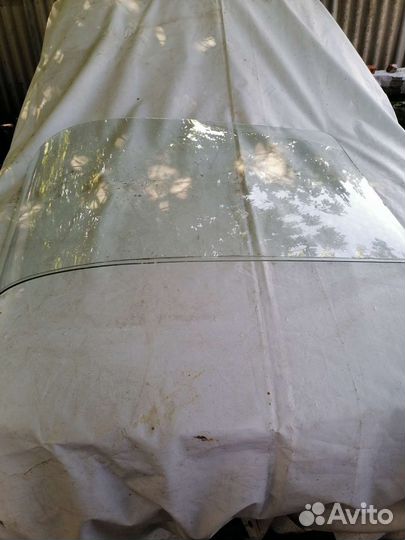 Лобовое стекло