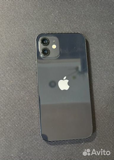 iPhone 12, 64 ГБ