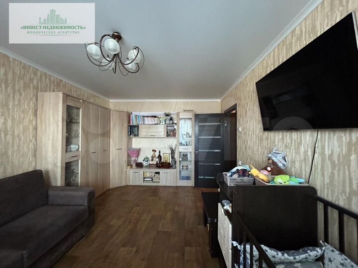 2-к. квартира, 56 м², 4/10 эт.