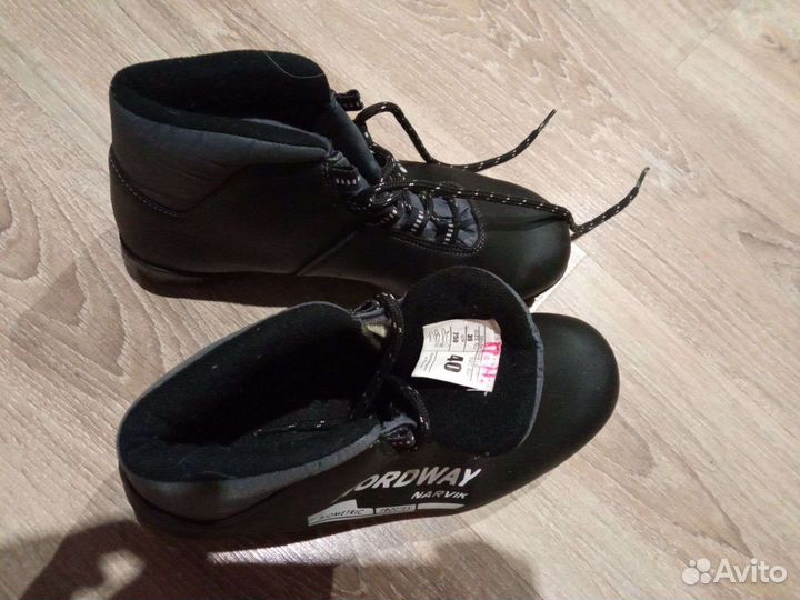 Лыжные ботинки классические