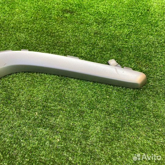 Сабли (накладки на консоль) пара Suzuki Escudo