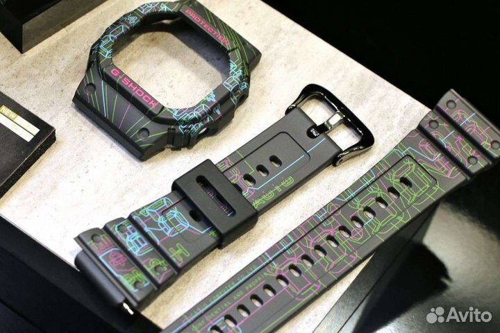 Casio DW-H5600EX-1