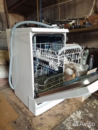 Посудомоечная машина hotpoint Ariston