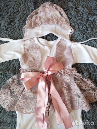 Комплект на выписку для девочки