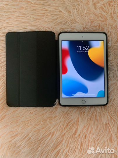 Планшет Apple iPad mini 4 16Gb Wi-Fi Space Gray