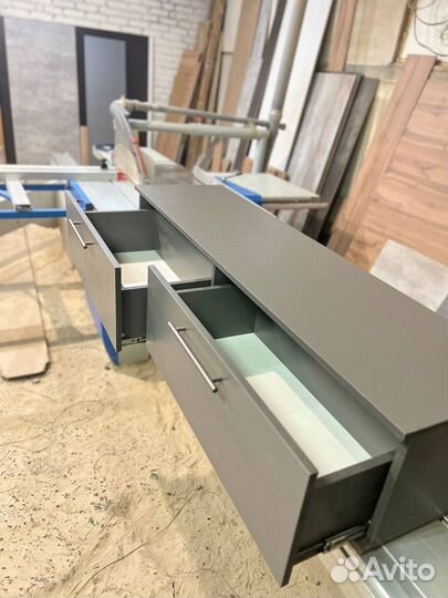 Подвесная тумба под тв