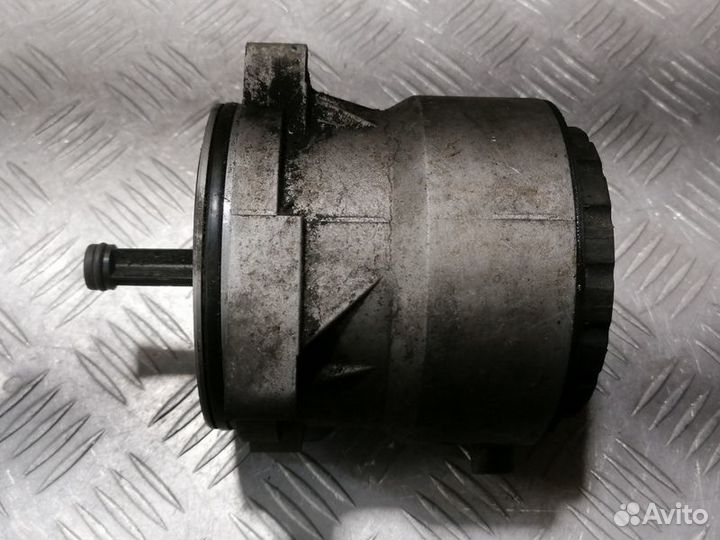 Корпус масляного фильтра Volkswagen Touareg 2002 2