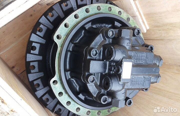 Редуктор хода с мотором Hitachi ZX330-146