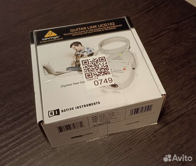 Внешняя звуковая карта behringer ucg102