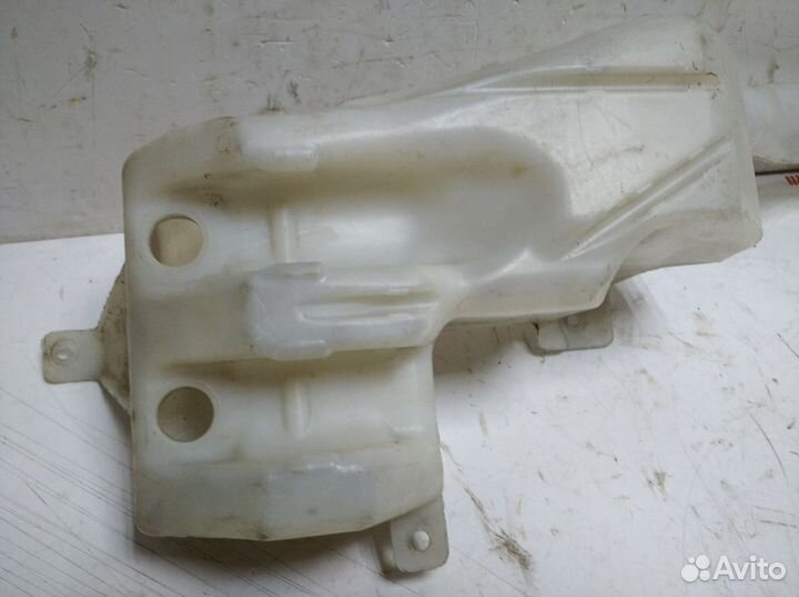 Бачок омывателя Suzuki SX4 2006 - 2014